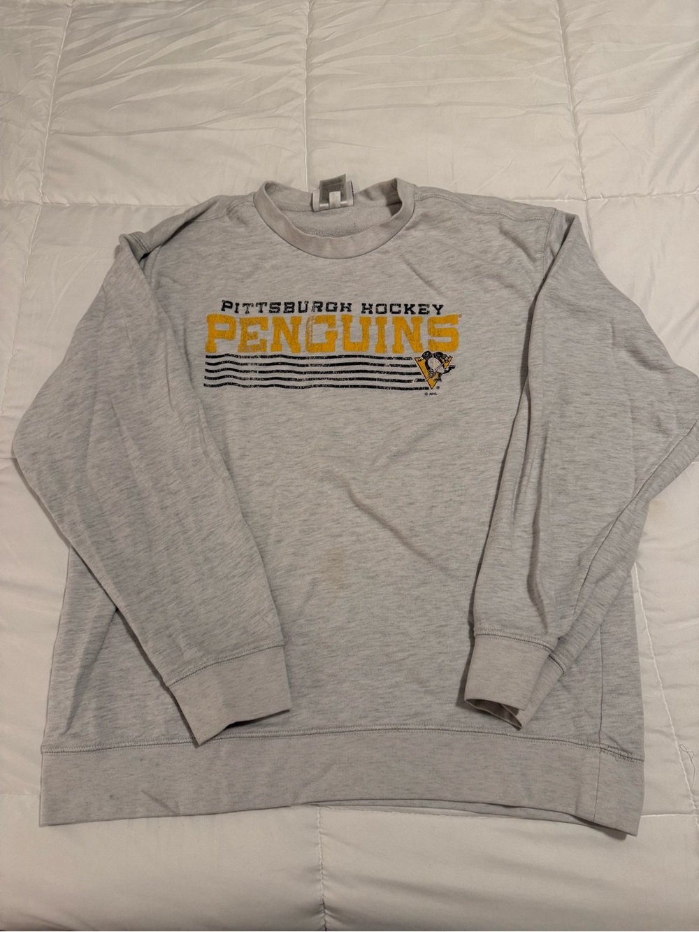 Champion Gray women’s Pittsburgh Penguins Sweatshirt with Yellow Logo